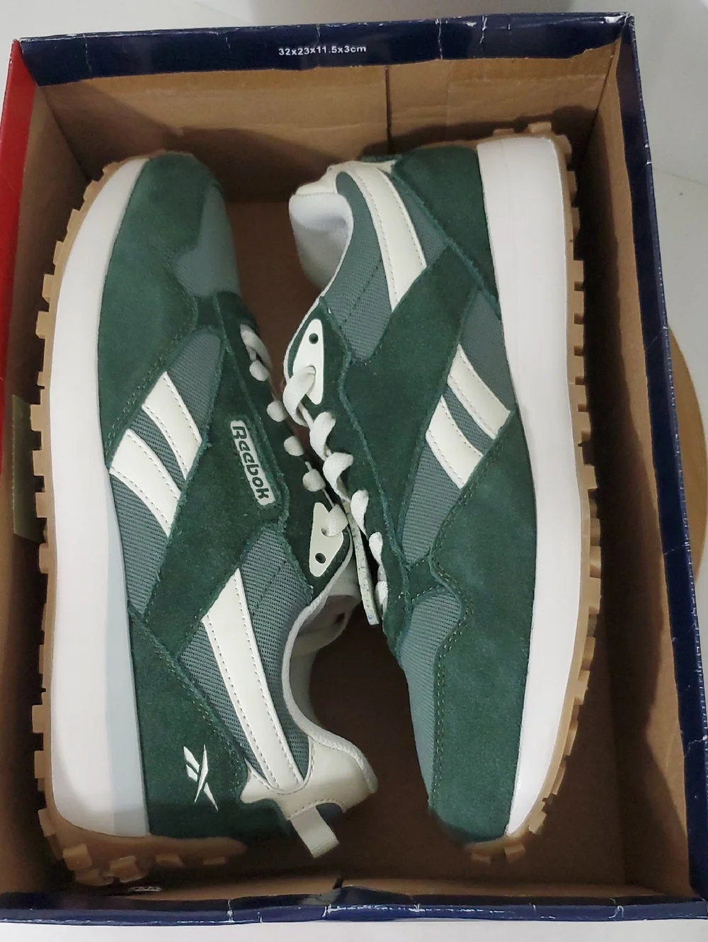 Reebok Men's Drive Dark Green White Retro Sneaker Gum Sole NWT Size 8.5 - Picture 8 of 9